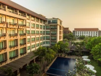 Royal Empire Hotel 4*