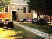 Kamelya Hotel 