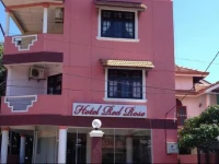 Red Rose Hotel 2*