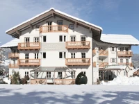 Crystls Aparthotel 
