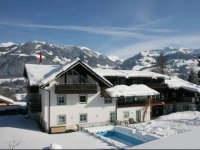 Hotel Hahnenhof 4*