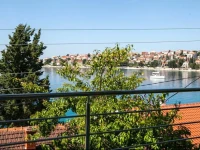 Roki Guest House 3*