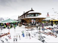 Mountain-Lodge / Restaurant Bahnhof / Kleine Scheidegg 