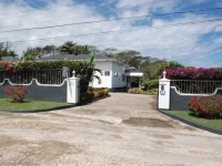 Eslyn Villa 3*