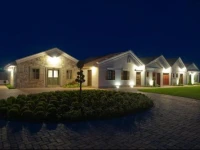 Paskom Cottage 
