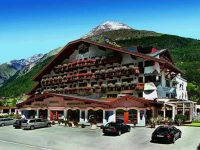 Regina 4*