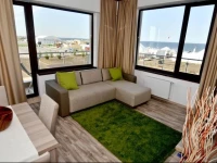 Summerland Sea-View Luxury Apartment 