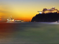 Sun Cruise Resort and Yacht