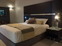 Hotel 2001 