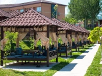 Charos Deluxe Resort &amp; Spa 