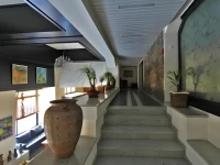 Hotel Lirak 4*
