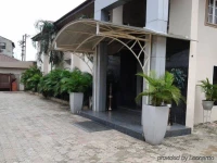 Thornberry Pearl Manor Suites 3*