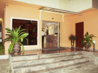 Pearl Gate Hotel
