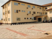Mikagn Hotel And Suites