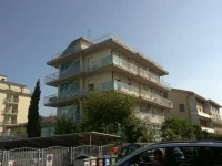 Hotel Elvira 2*