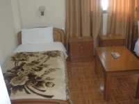 Qiqi Hotel 