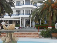 Ari Hotel 