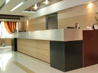 Richmond Hotel &amp; Apartments 