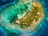 Hatchet Caye Island Resort 