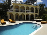 Villa Incommunicada 