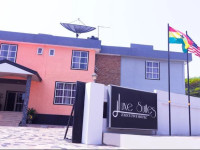 Luxe Suites Hotel