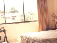 Hillcrest Hotel 