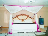 Aninas Executive Lodge 