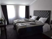 Hotel Emi 