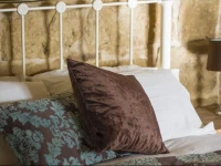 The Burrow Host Family Bed & Breakfast 