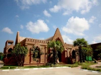 Famous Hotel Bagan 