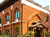 Six Stars Guest House