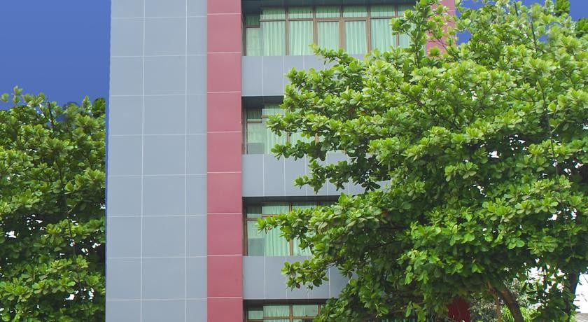 Pleasant View Hotel Yangon 3*