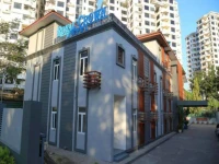 Royal Crown Hotel 