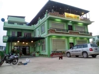 Hotel 99 