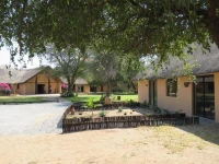 Kayova River Lodge 