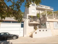 Apartments Bora 