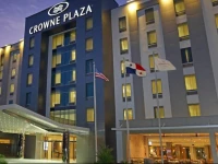 Crowne Plaza Airport 