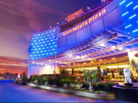 Lion Hotel & Plaza