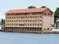 Sierra Lighthouse Hotel 