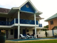 C & A Seashell Villa 