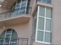Tazina Guest House 
