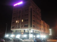 Hotel LAГ©roport 
