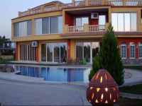 Ofok Luxury Villa