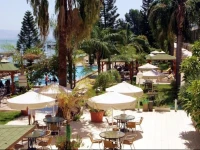 Ron Beach Hotel 