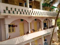 Om Ganesh Saavi Guest House 
