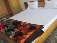 Lake Heritage Hotel 