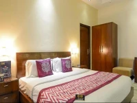 OYO Premium Nerul Candolim Road 