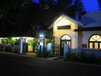 Elphinstone Residency 2*
