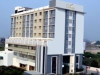 Lineage Hotel 3*