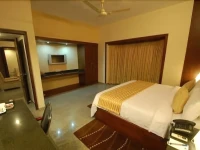 Velan Hotel Greenfields 3*